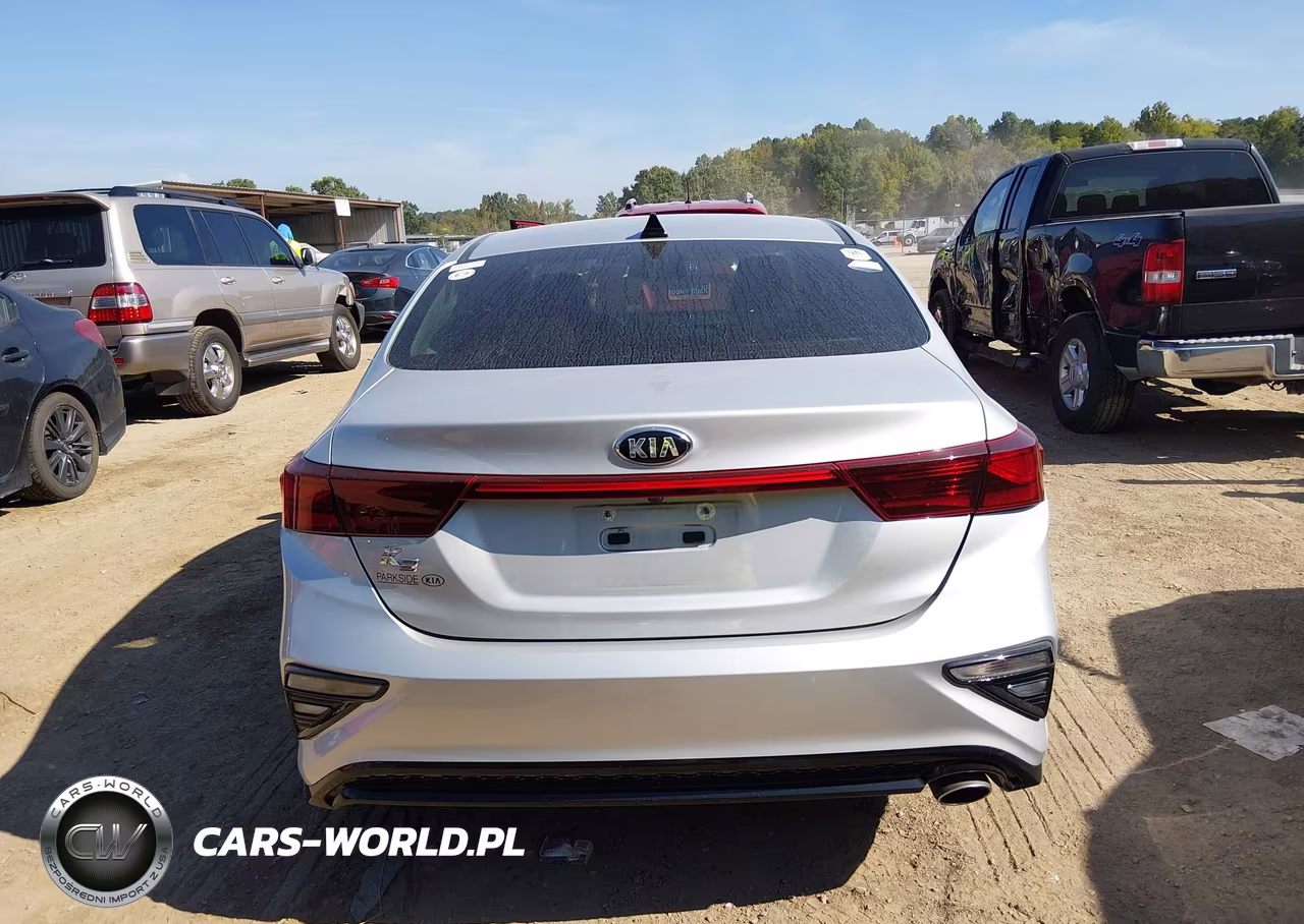 2020 Kia Forte Lxs VIN:3KPF24AD2LE184687 - 16