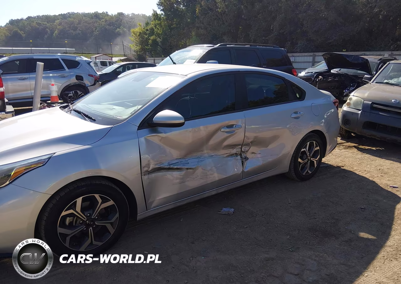 2020 Kia Forte Lxs VIN:3KPF24AD2LE184687 - 6