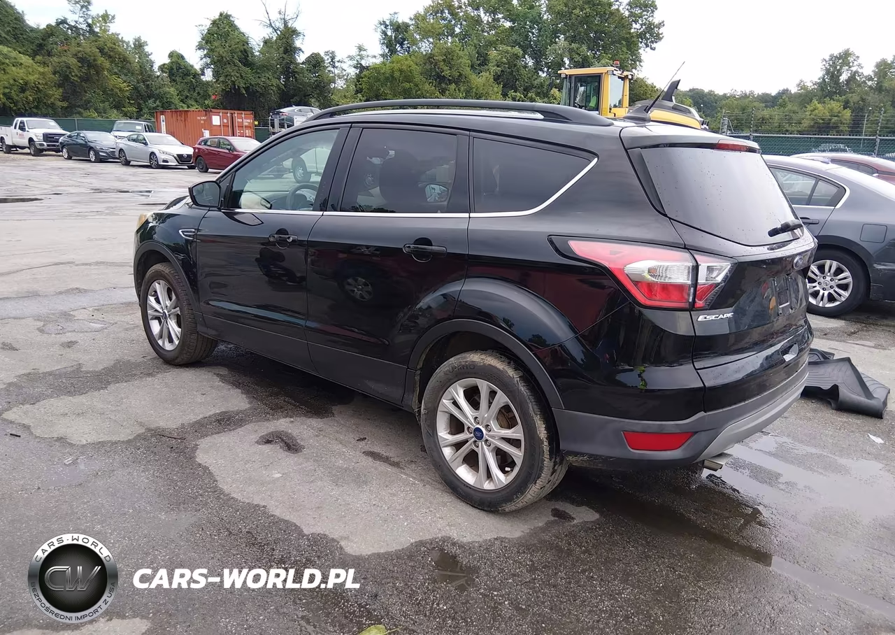 2018 Ford Escape Se VIN:1FMCU9GD2JUD41548 - 3