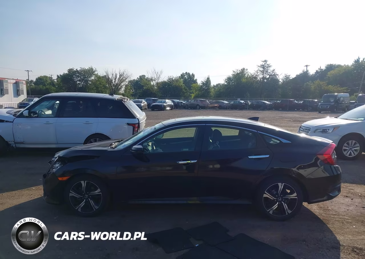 2018 Honda Civic Touring VIN:JHMFC1F95JX009121 - 14