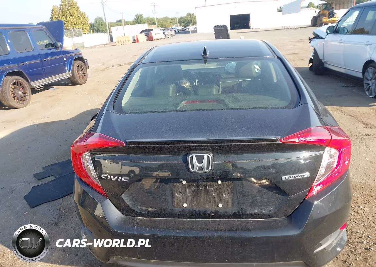 2018 Honda Civic Touring VIN:JHMFC1F95JX009121 - 16