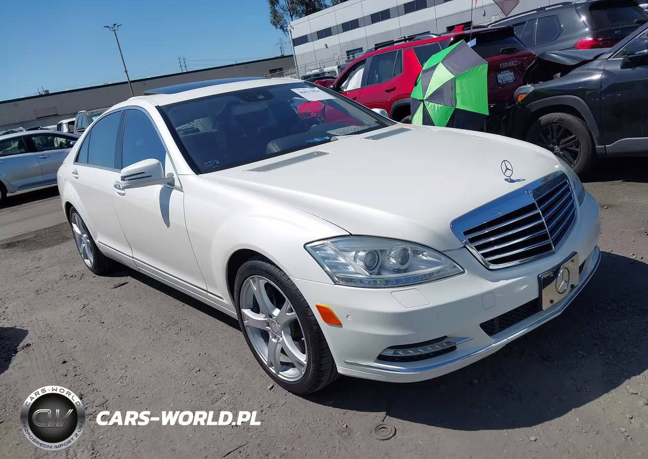 2013 Mercedes-Benz S 550