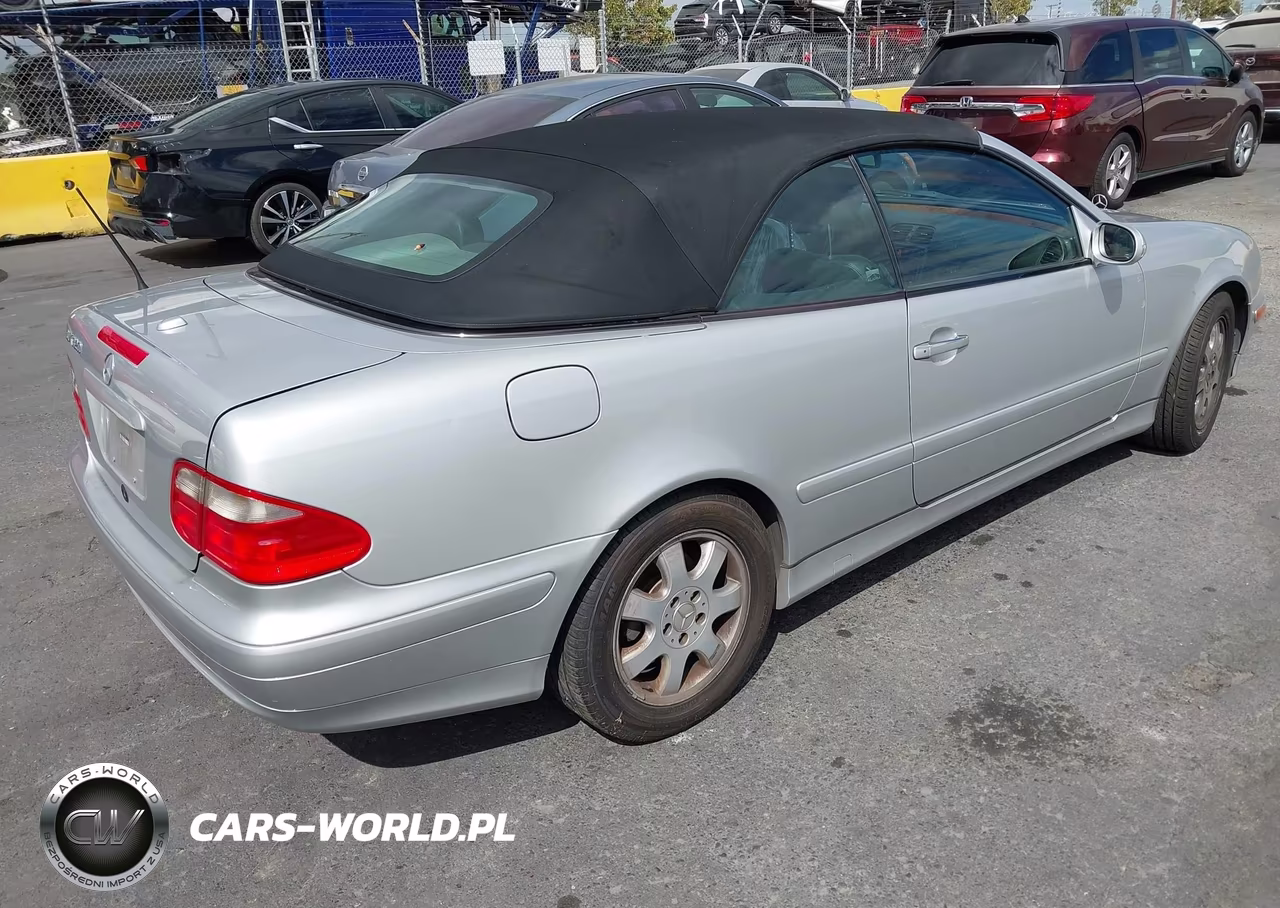 2002 Mercedes-Benz Clk 320 VIN:WDBLK65G72T113069 - 4