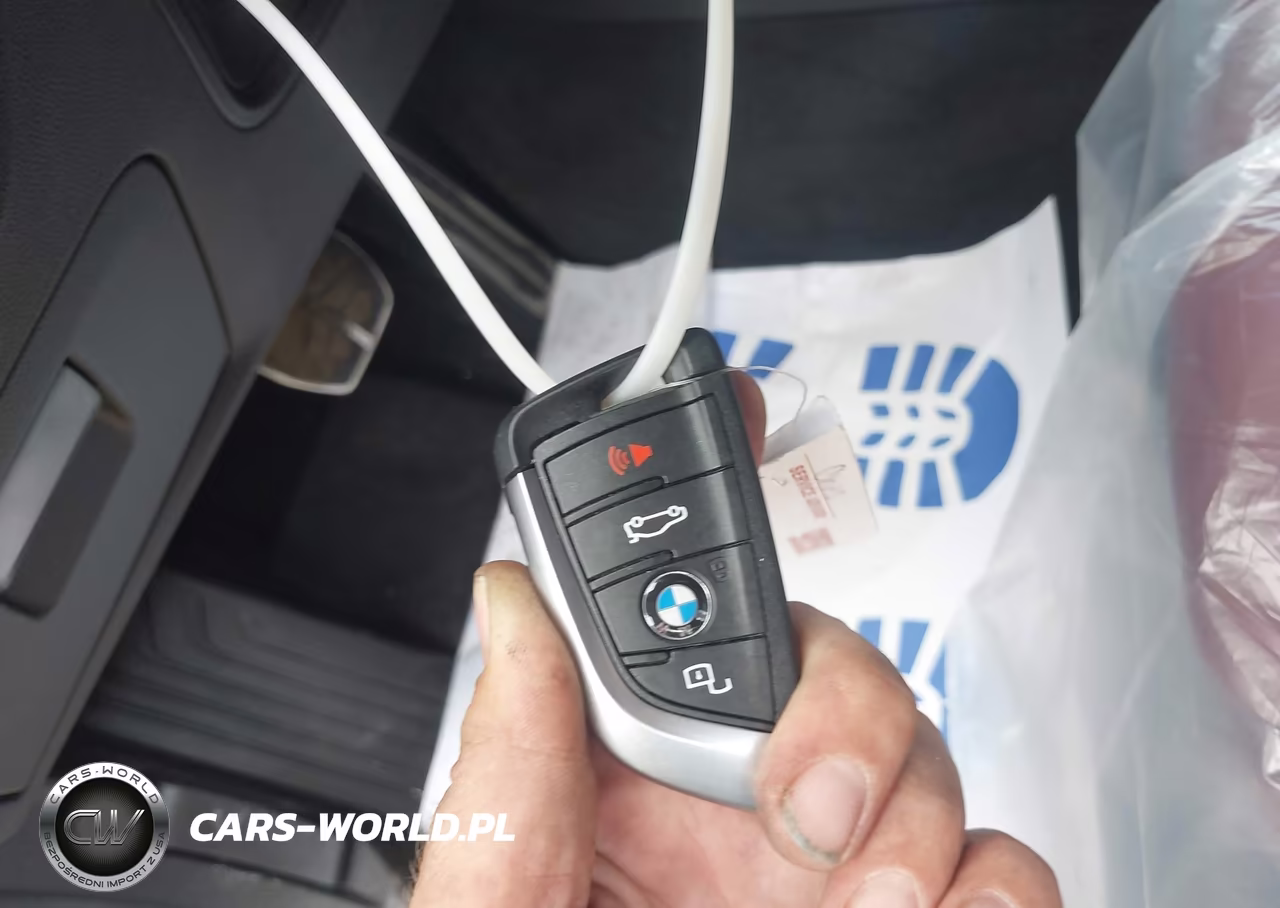 2025 BMW X4 xDrive30I VIN:5UX33DT02S9Y44982 - 11