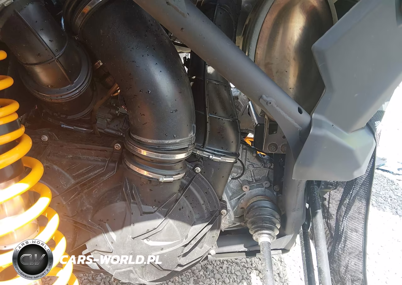 2025 Can-Am Maverick X3 Rs Turbo VIN:3JBVJAY41SE000537 - 9