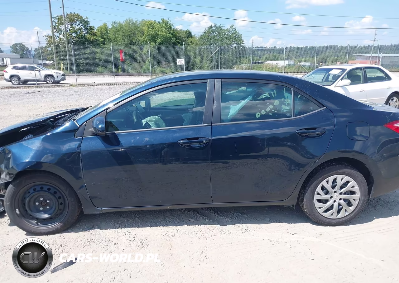 2019 Toyota Corolla Le VIN:2T1BURHE1KC206230 - 14