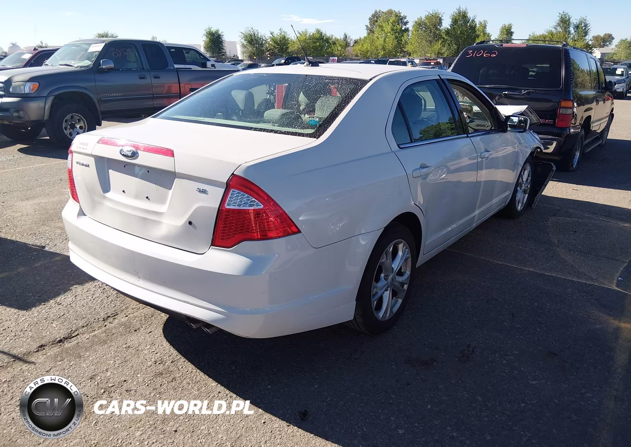 2012 Ford Fusion Se VIN:3FAHP0HA8CR356895 - 4