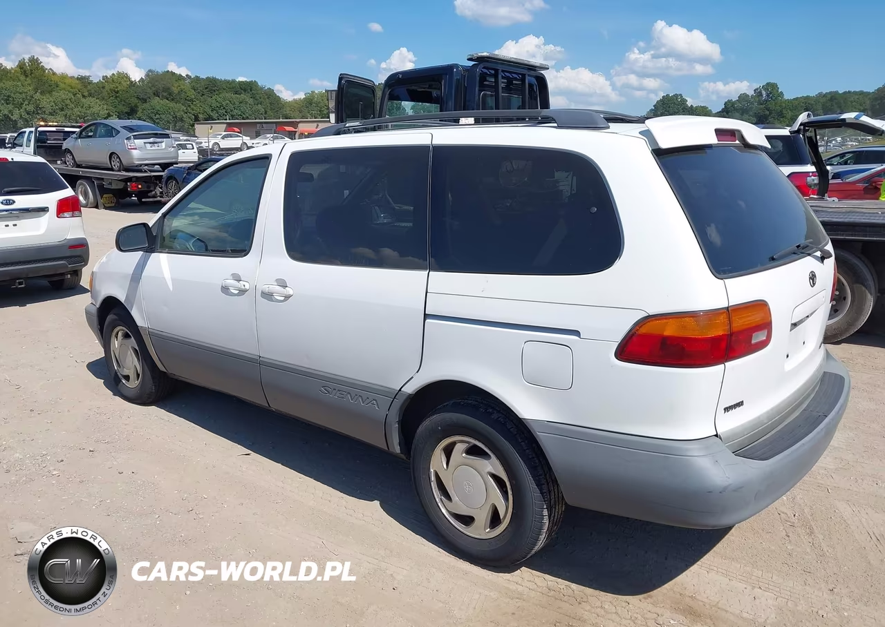 2000 Toyota Sienna Le VIN:4T3ZF13C4YU304473 - 3