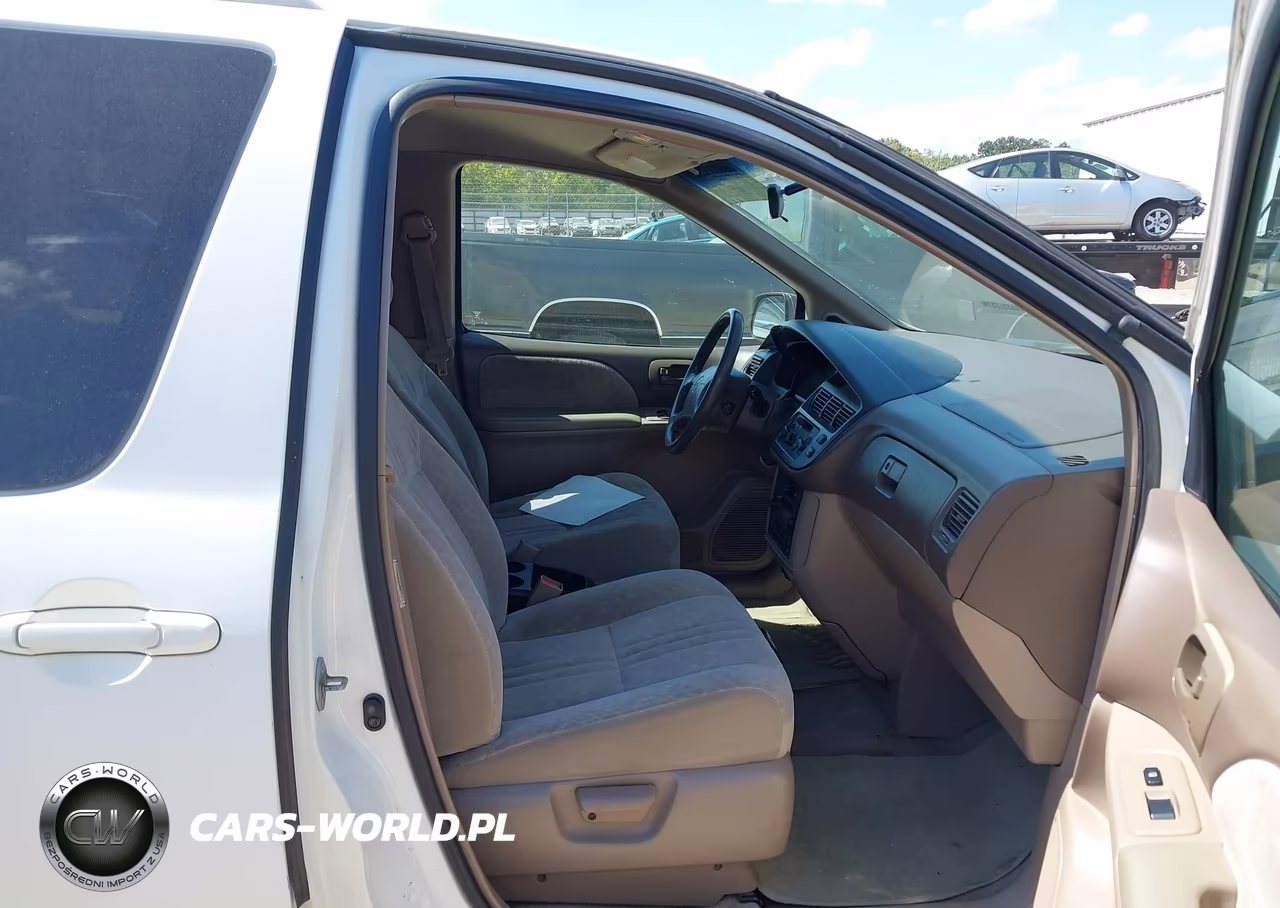 2000 Toyota Sienna Le VIN:4T3ZF13C4YU304473 - 5