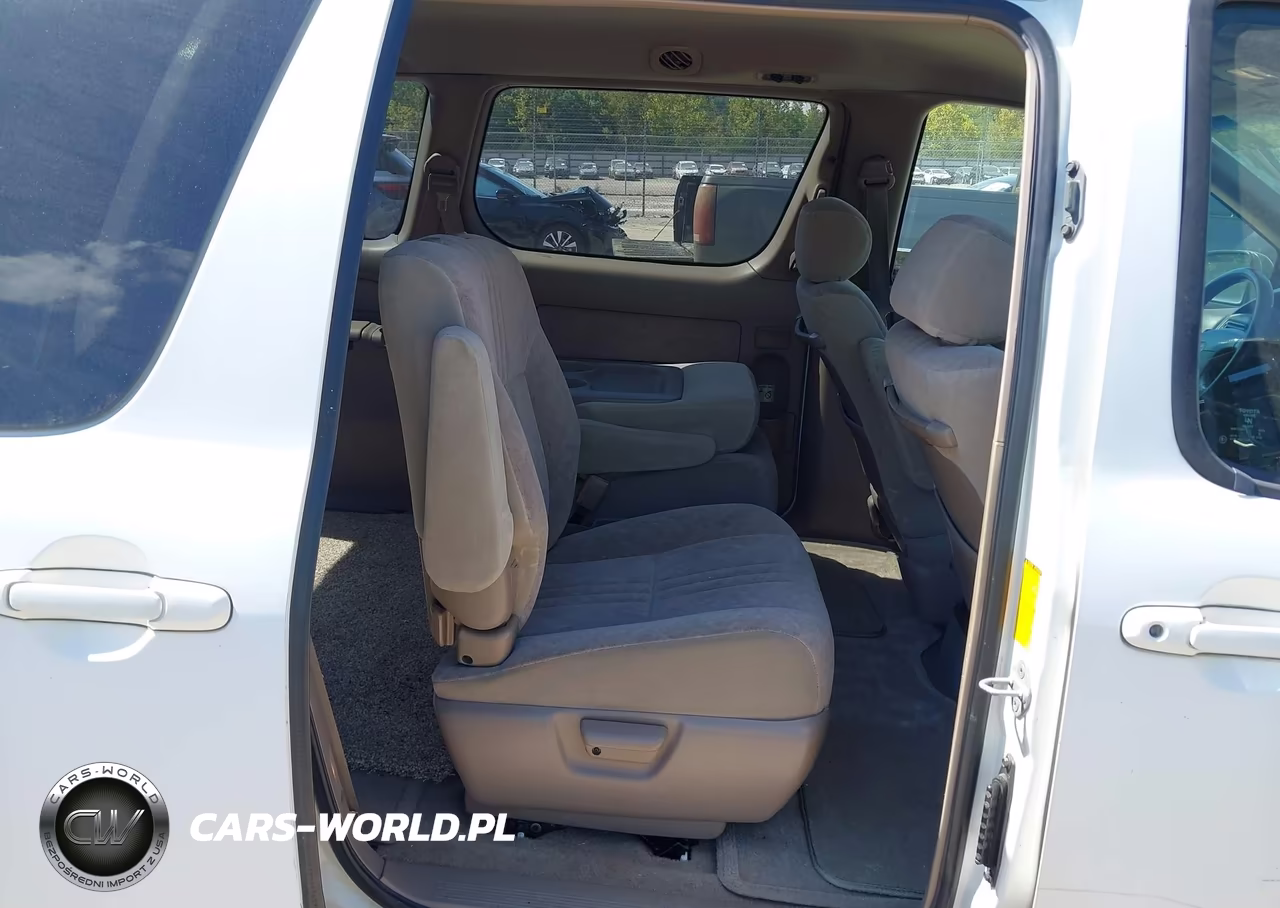2000 Toyota Sienna Le VIN:4T3ZF13C4YU304473 - 8