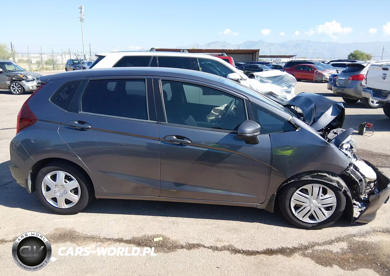 2019 Honda Fit Lx VIN:3HGGK5H4XKM713079 - 13