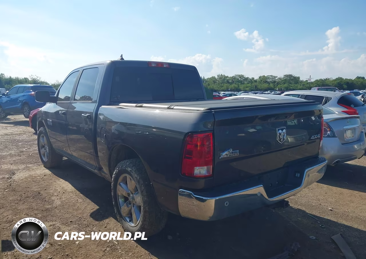 2017 Ram 1500 Big Horn 4X4 5'7 Box VIN:1C6RR7LG7HS758620 - 3