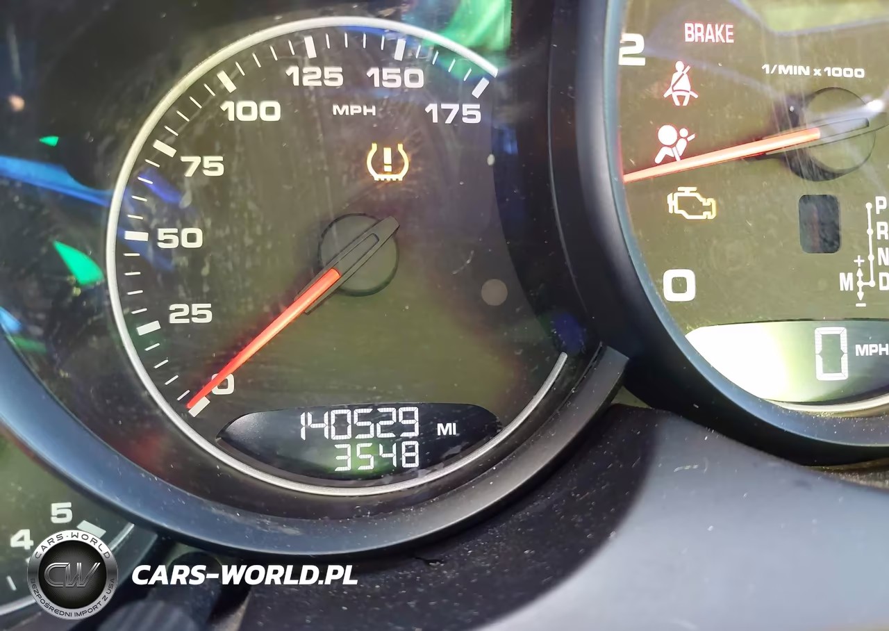 2018 Porsche Cayenne Platinum Edition VIN:WP1AA2A25JKA02912 - 16