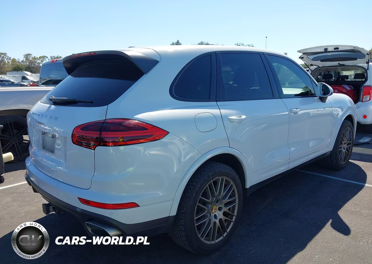 2018 Porsche Cayenne Platinum Edition VIN:WP1AA2A25JKA02912 - 4