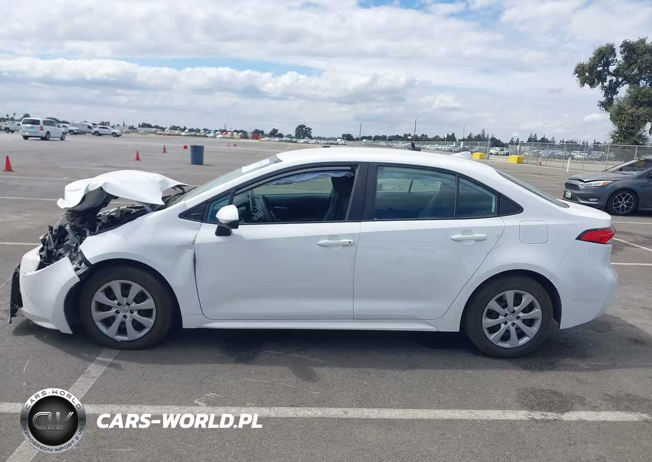 2020 Toyota Corolla Le VIN:5YFEPRAE1LP113773 - 17