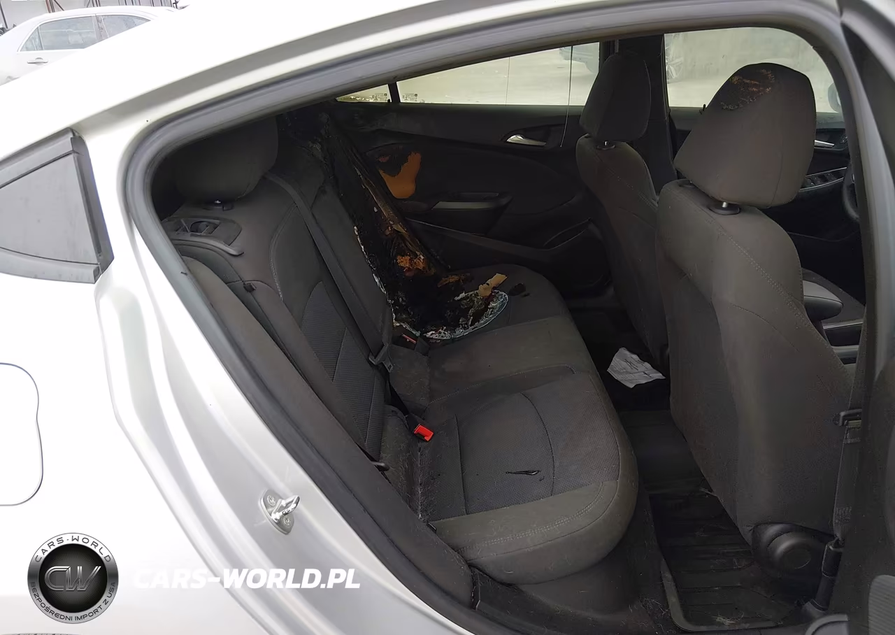2019 Chevrolet Cruze Lt VIN:1G1BE5SM5K7141639 - 8