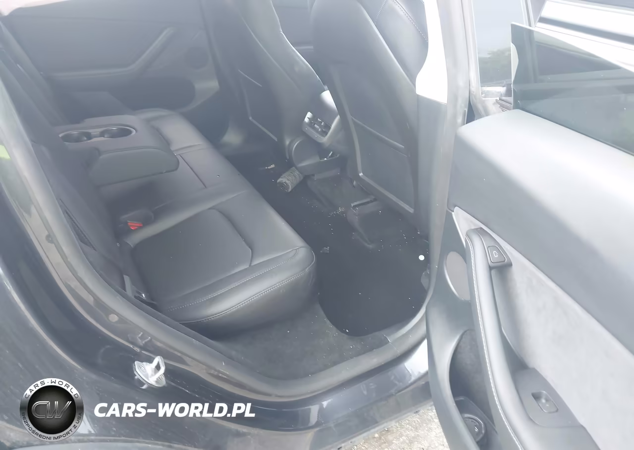 2024 Tesla Model Y VIN:7SAYGDED7RF096387 - 8