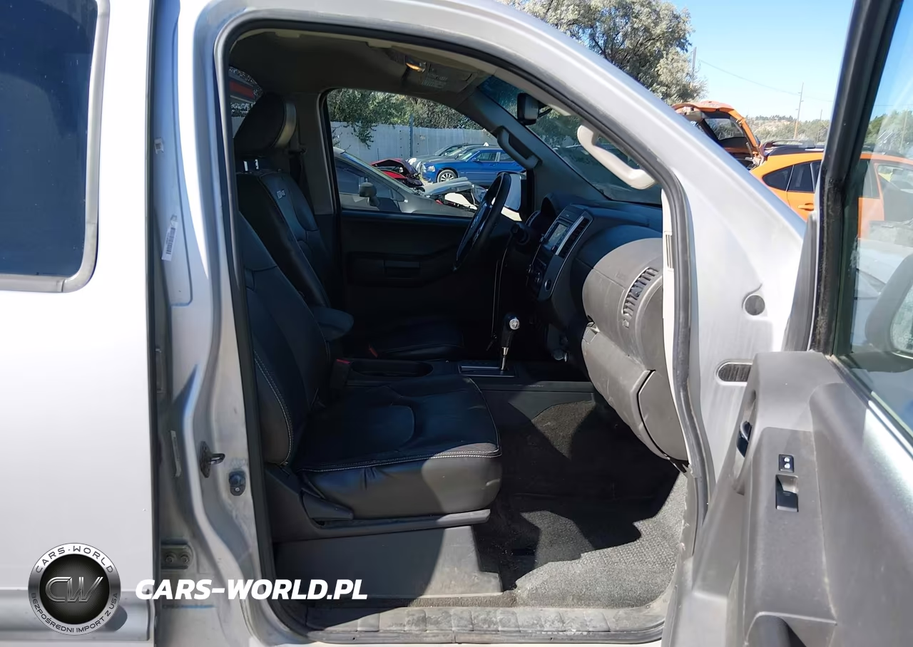 2014 Nissan Xterra Pro-4X VIN:5N1AN0NW5EN814640 - 5