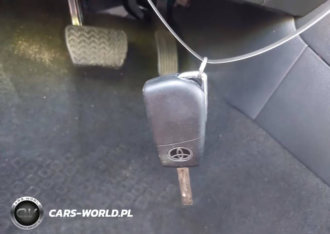 2025 Toyota Corolla Le VIN:5YFB4MDE9SP260710 - 11