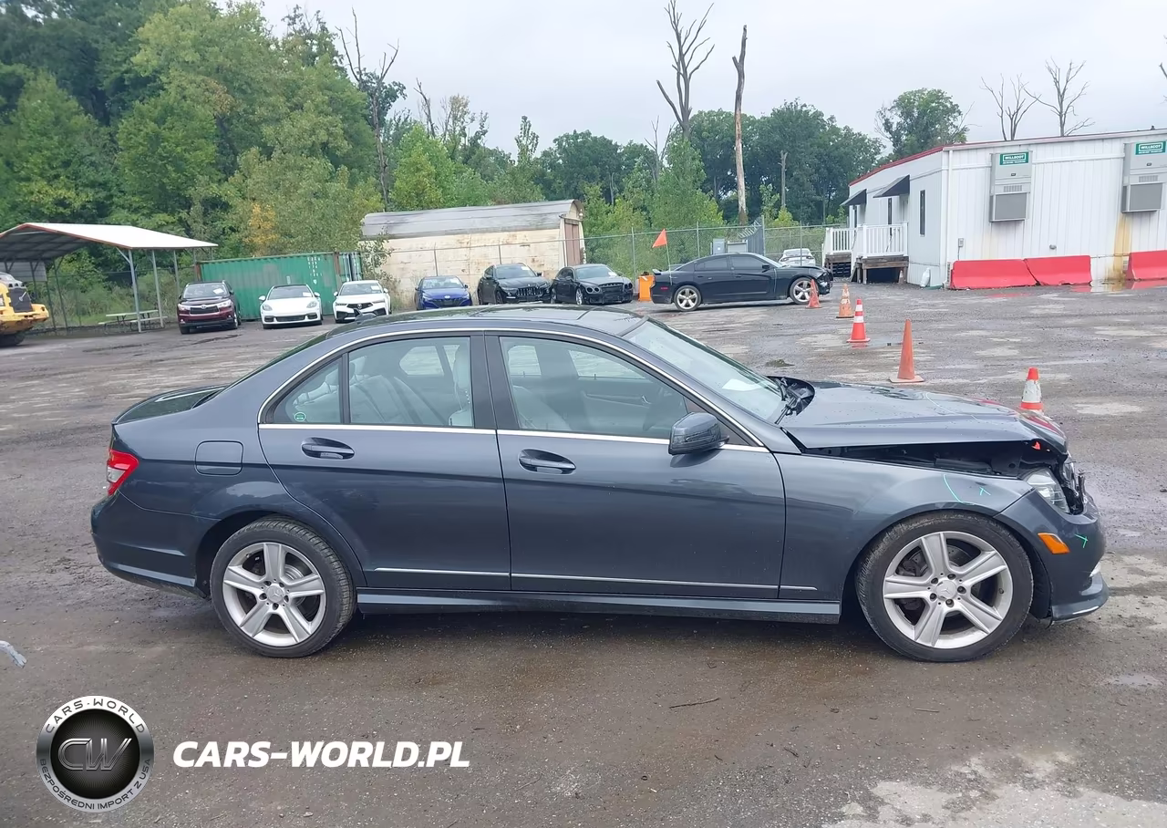2011 Mercedes-Benz C 300 Luxury 4Matic-Sport 4Matic VIN:WDDGF8BB4BR166620 - 13