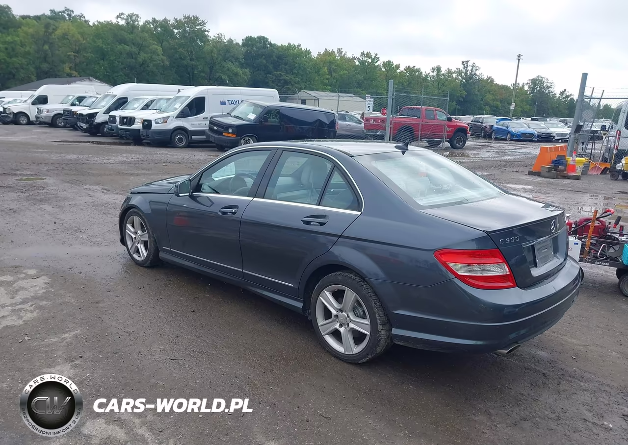 2011 Mercedes-Benz C 300 Luxury 4Matic-Sport 4Matic VIN:WDDGF8BB4BR166620 - 3
