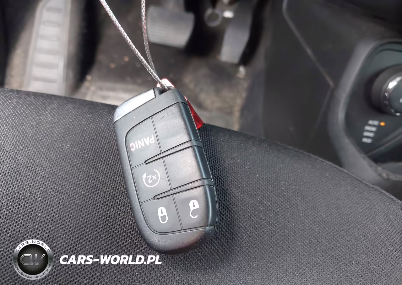 2017 Jeep Renegade Altitude 4X4 VIN:ZACCJBBBXHPG26696 - 11