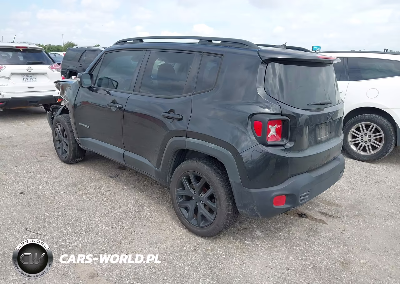 2017 Jeep Renegade Altitude 4X4 VIN:ZACCJBBBXHPG26696 - 3