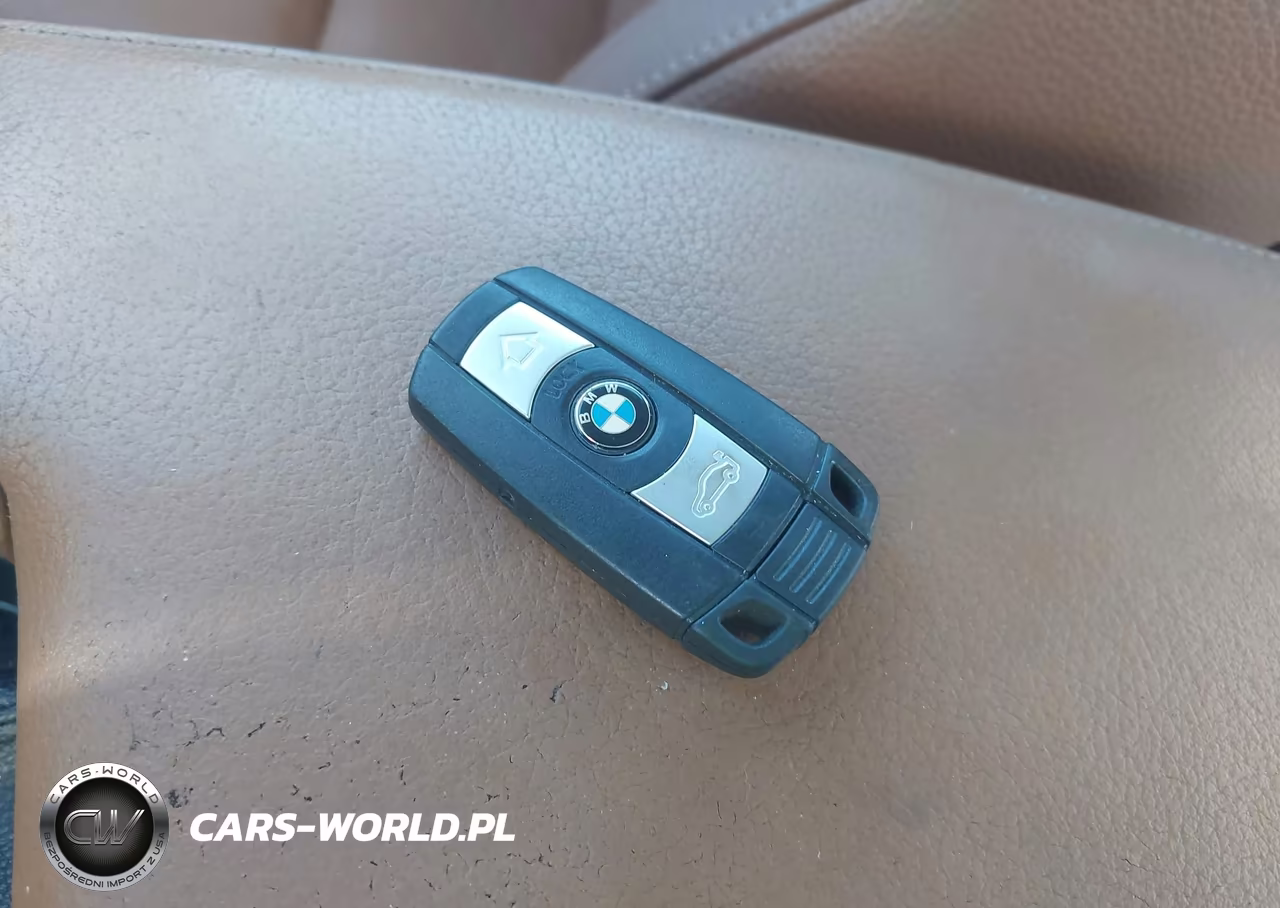 2011 BMW 328I xDrive VIN:WBAPK5G57BNN80518 - 11