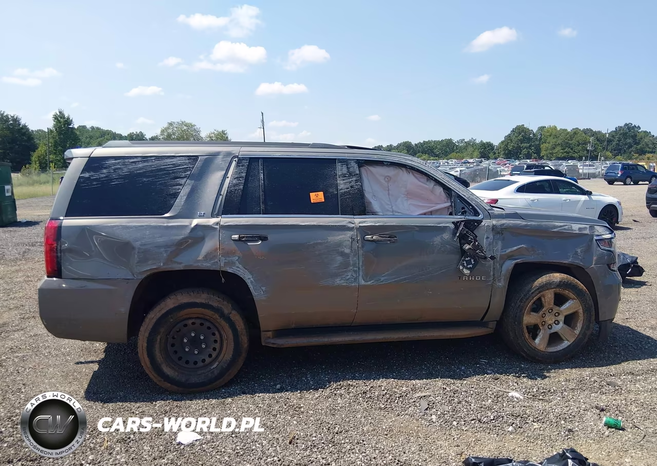 2017 Chevrolet Tahoe Lt VIN:1GNSCBKCXHR328351 - 13