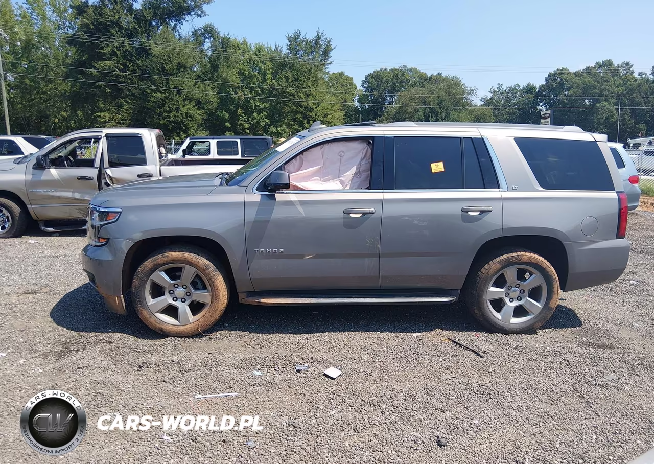 2017 Chevrolet Tahoe Lt VIN:1GNSCBKCXHR328351 - 14