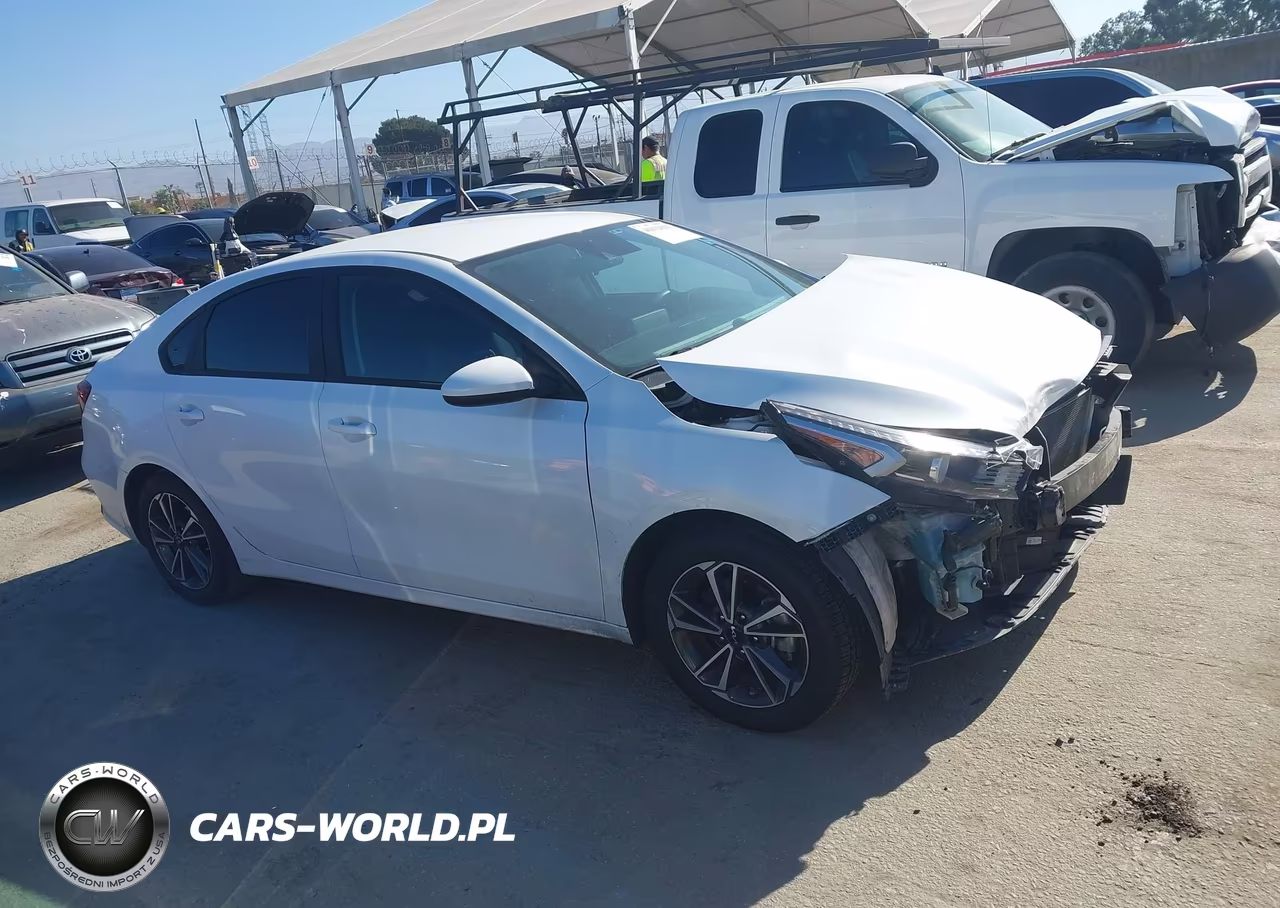 2023 Kia Forte Lxs VIN:3KPF24AD1PE602145 - 13