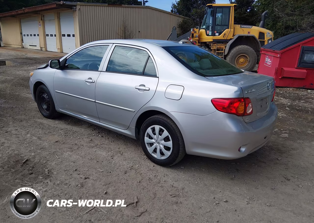 2010 Toyota Corolla Le VIN:1NXBU4EE1AZ187683 - 3