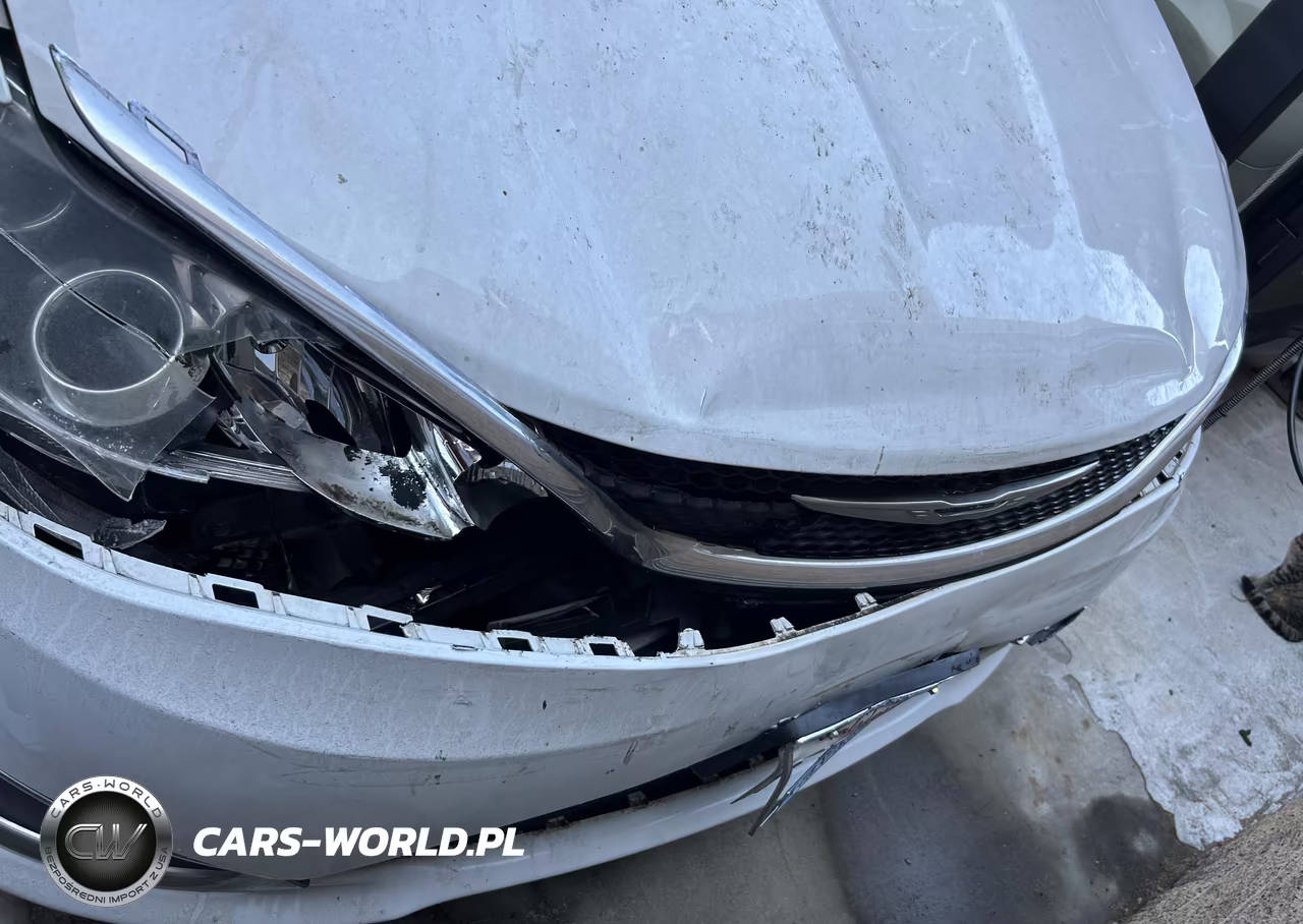 2018 Chrysler Pacifica Touring L VIN:2C4RC1BG8JR118867 - 6