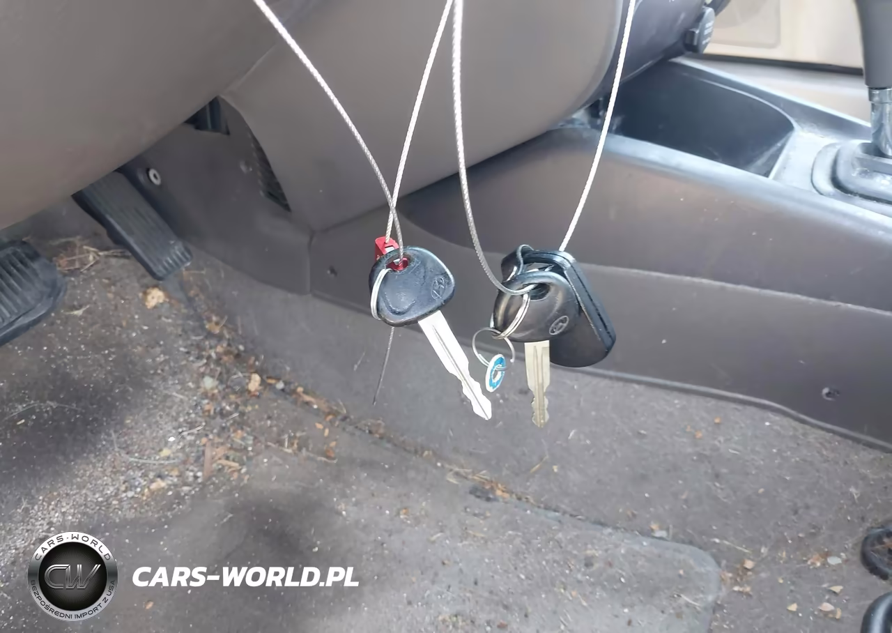 2005 Hyundai Elantra Gls-Gt VIN:KMHDN56D65U165685 - 11
