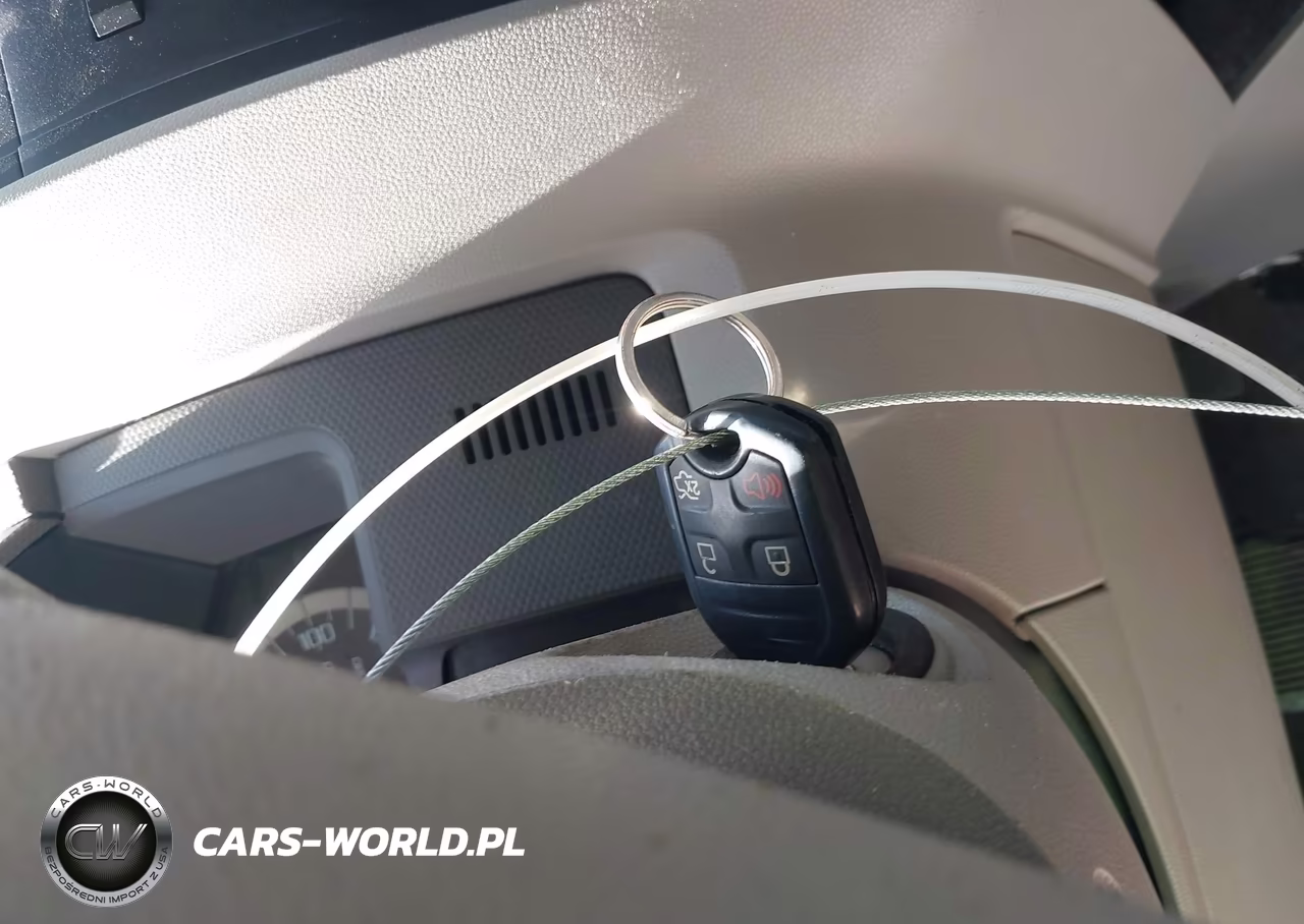 2011 Ford Escape Xls VIN:1FMCU0C77BKC22936 - 11