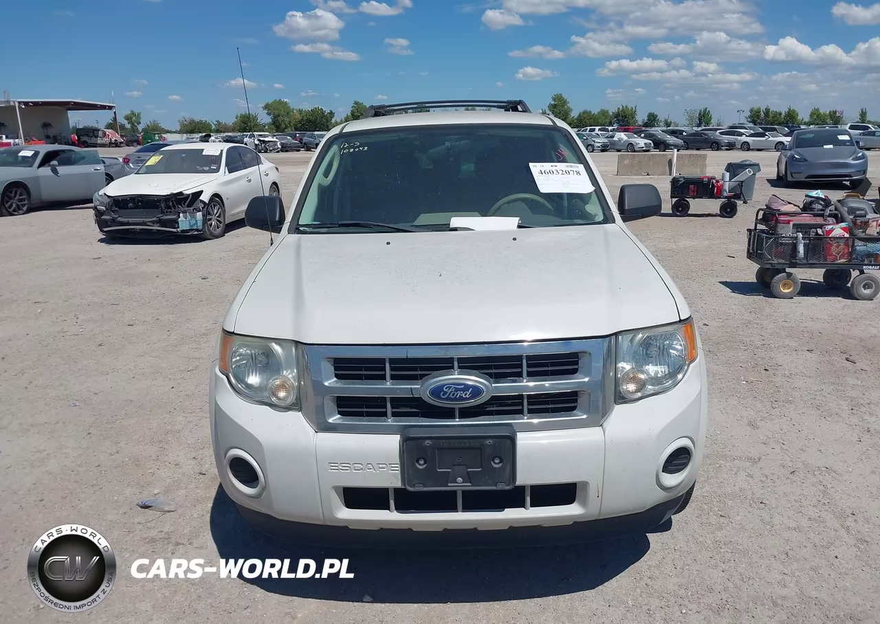 2011 Ford Escape Xls VIN:1FMCU0C77BKC22936 - 12