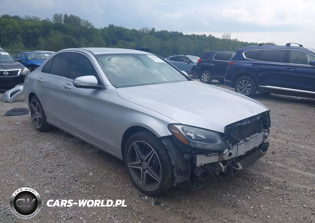 2015 Mercedes-Benz C 300 4Matic – zdjęcie 1 z 17