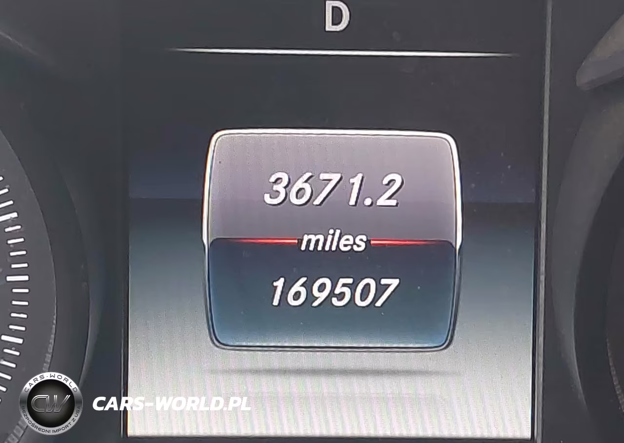 2015 Mercedes-Benz C 300 4Matic VIN:55SWF4KB4FU079857 - 16