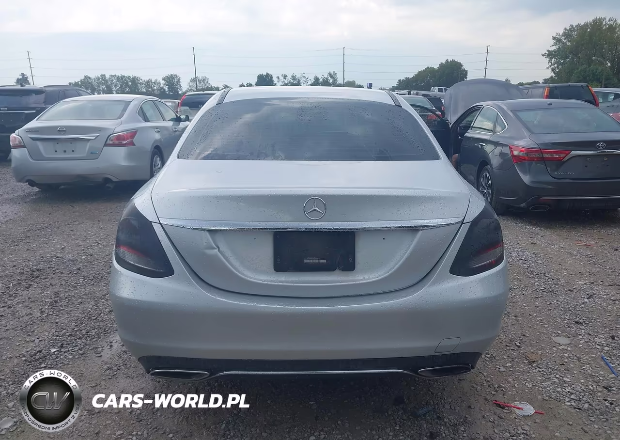 2015 Mercedes-Benz C 300 4Matic VIN:55SWF4KB4FU079857 - 17