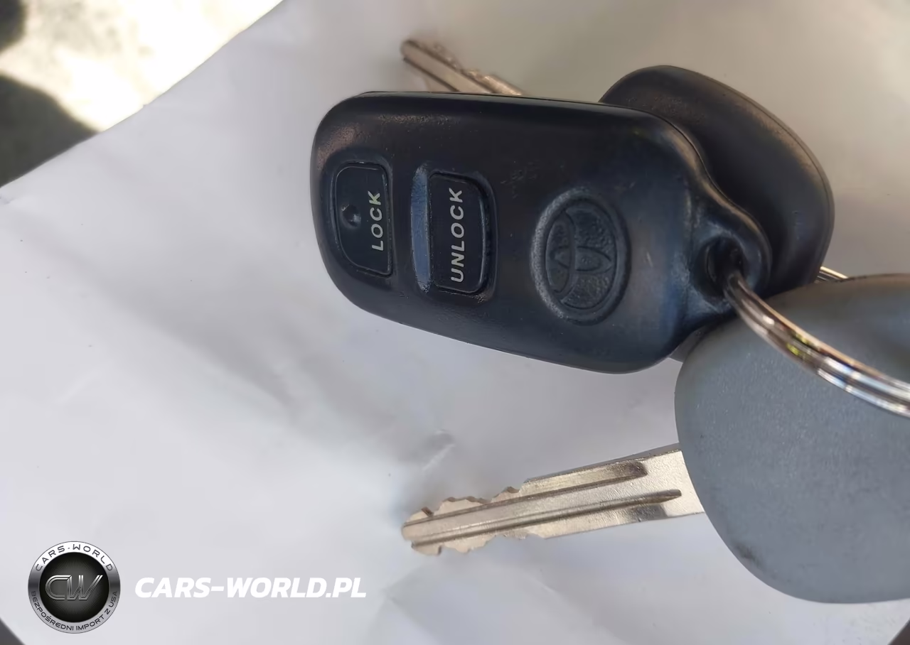 2008 Toyota Corolla Le VIN:1NXBR32E08Z048865 - 11