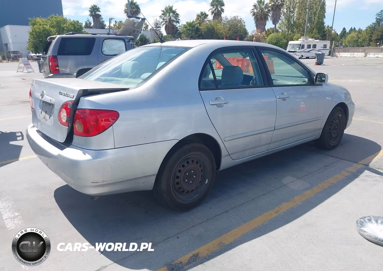 2008 Toyota Corolla Le VIN:1NXBR32E08Z048865 - 4