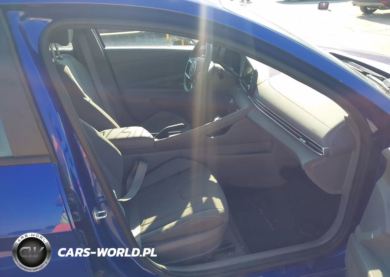 2021 Hyundai Elantra Sel VIN:KMHLM4AG9MU060700 - 5