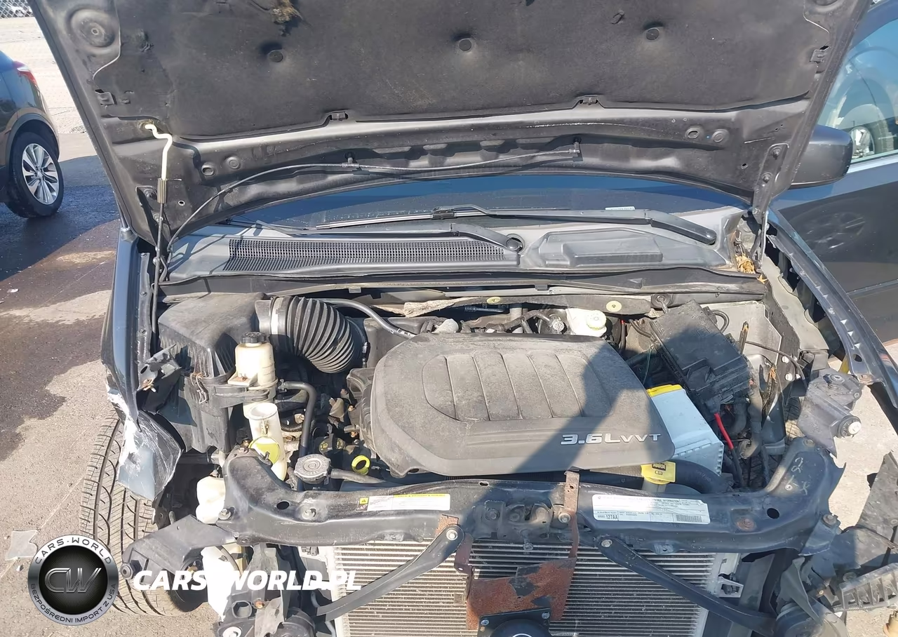 2011 Dodge Grand Caravan Crew VIN:2D4RN5DG0BR741175 - 10