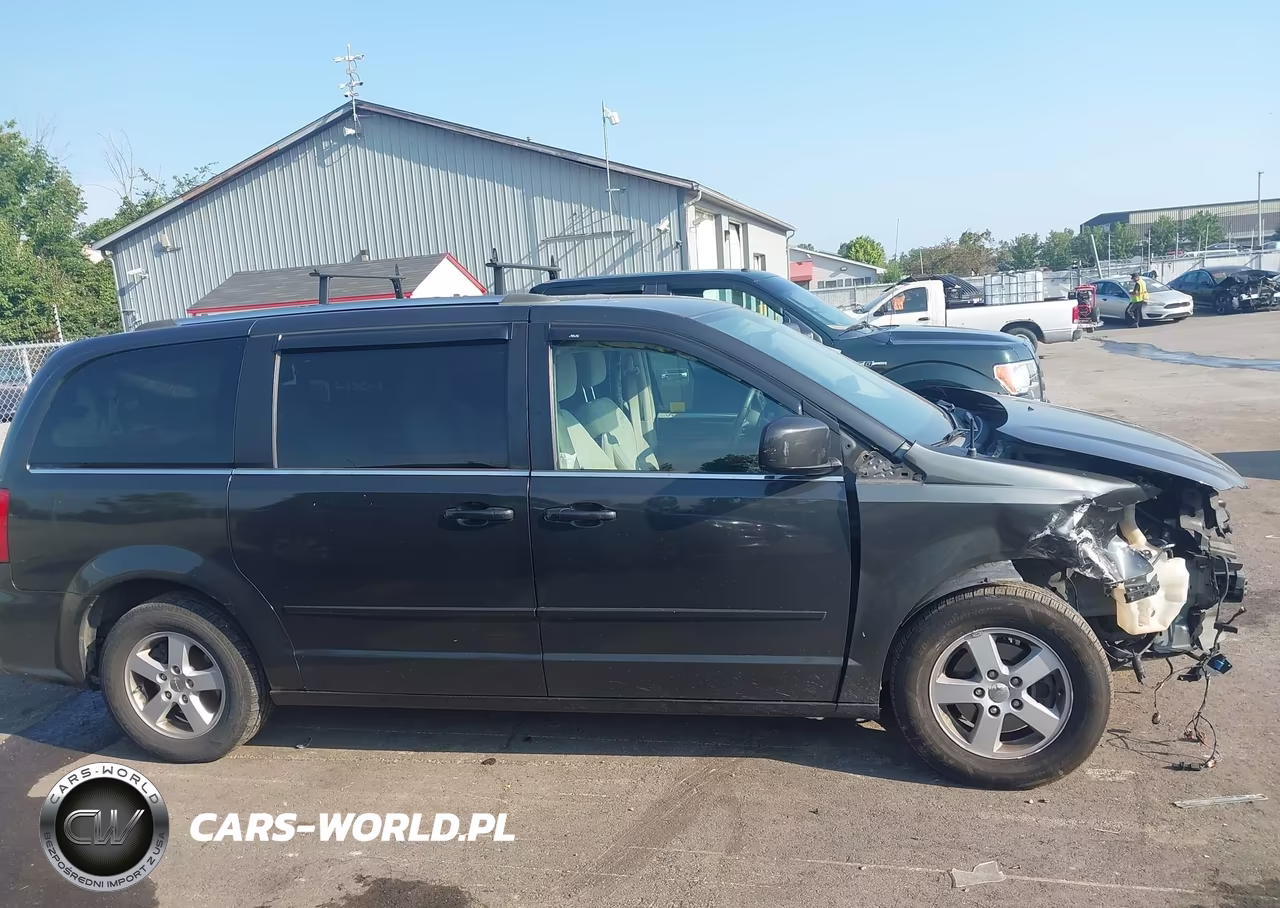 2011 Dodge Grand Caravan Crew VIN:2D4RN5DG0BR741175 - 14
