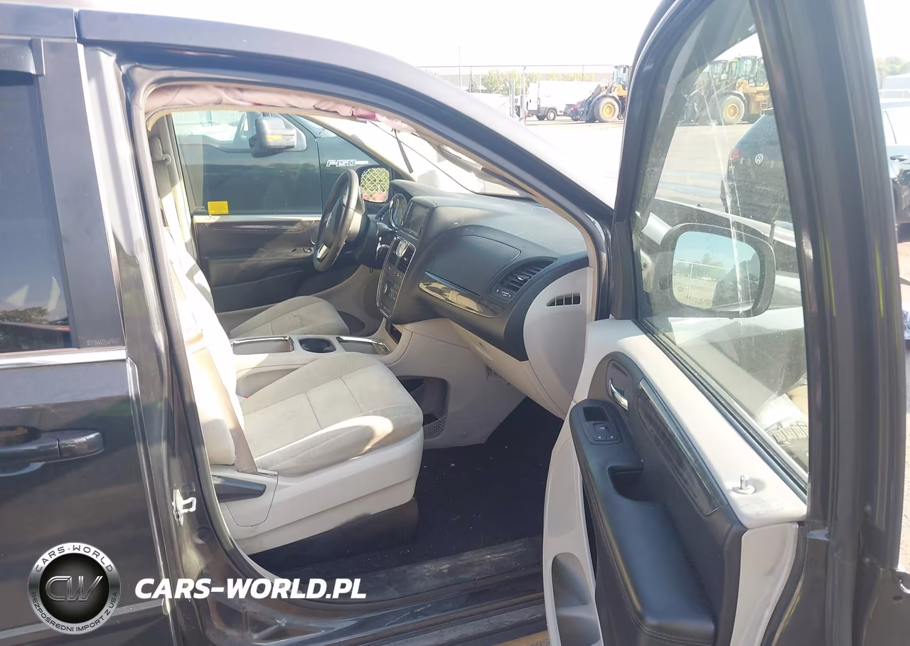 2011 Dodge Grand Caravan Crew VIN:2D4RN5DG0BR741175 - 5