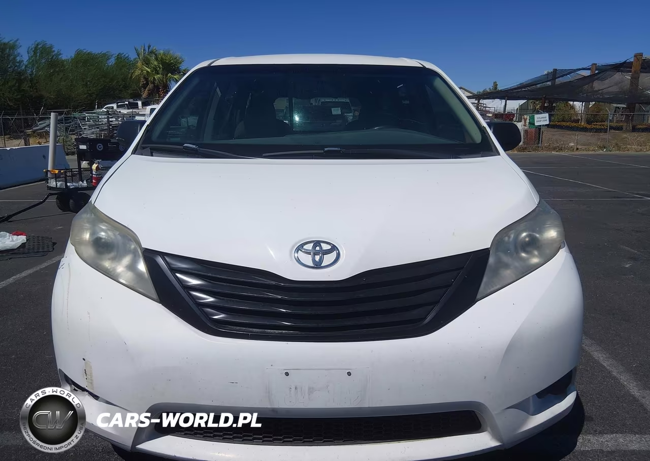 2017 Toyota Sienna L 7 Passenger VIN:5TDZZ3DCXHS807976 - 12