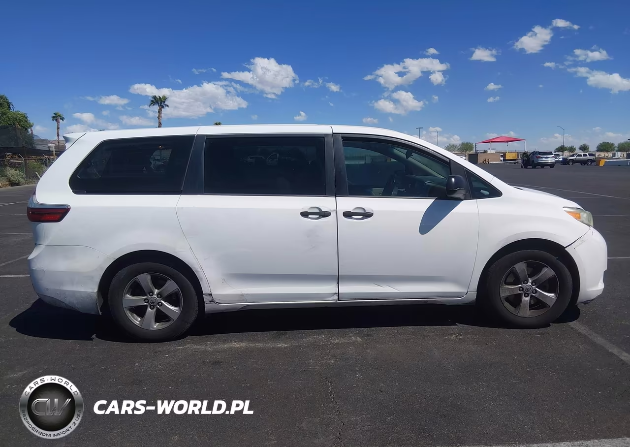 2017 Toyota Sienna L 7 Passenger VIN:5TDZZ3DCXHS807976 - 13