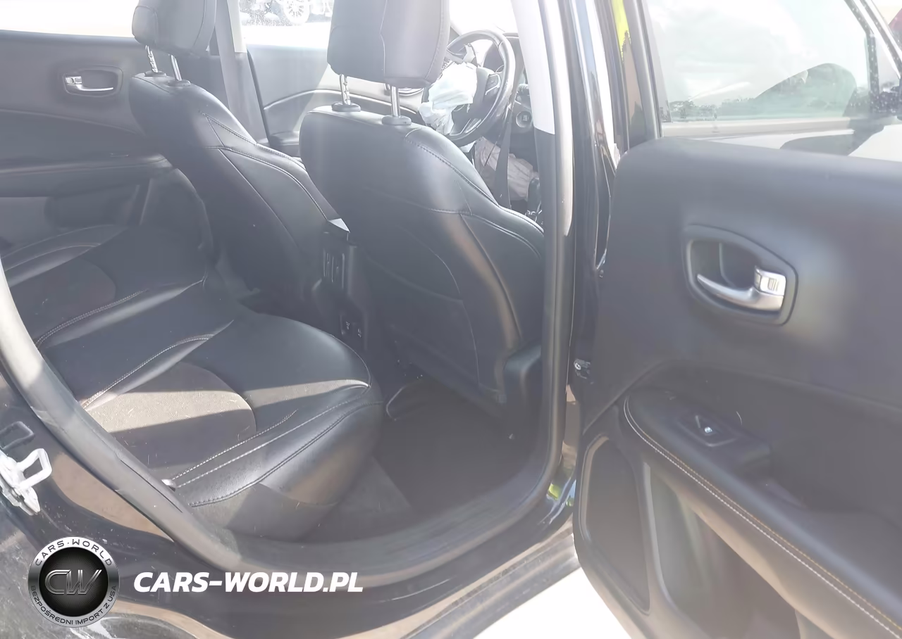 2019 Jeep Compass Latitude 4X4 VIN:3C4NJDBB9KT834279 - 8