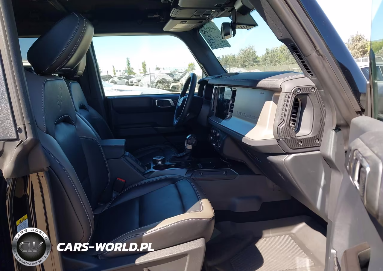 2025 Ford Bronco Outer Banks VIN:1FMEE8BP4SLA49280 - 5