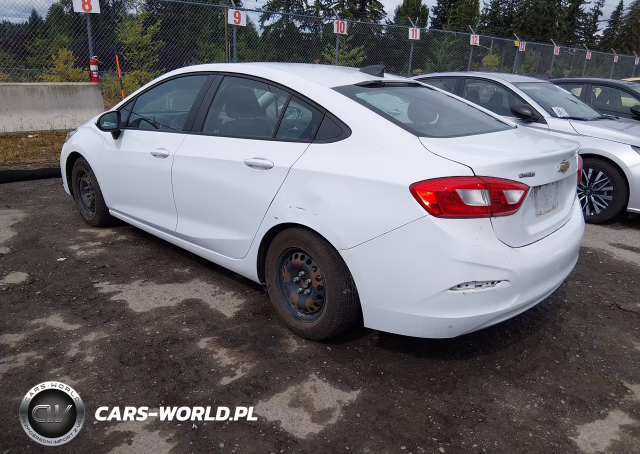 2017 Chevrolet Cruze Ls Auto VIN:1G1BC5SM2H7180784 - 3